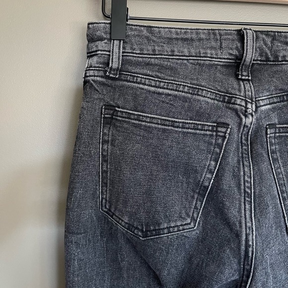 Abercrombie & Fitch Curve Love High Rise Mom Jean Size 25 Black Grey Relaxed Fit - Picture 11 of 16